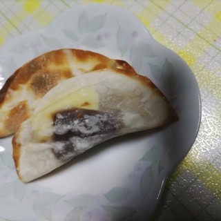 ピーナッツチョコとクリームチーズの餃子の皮で包み焼